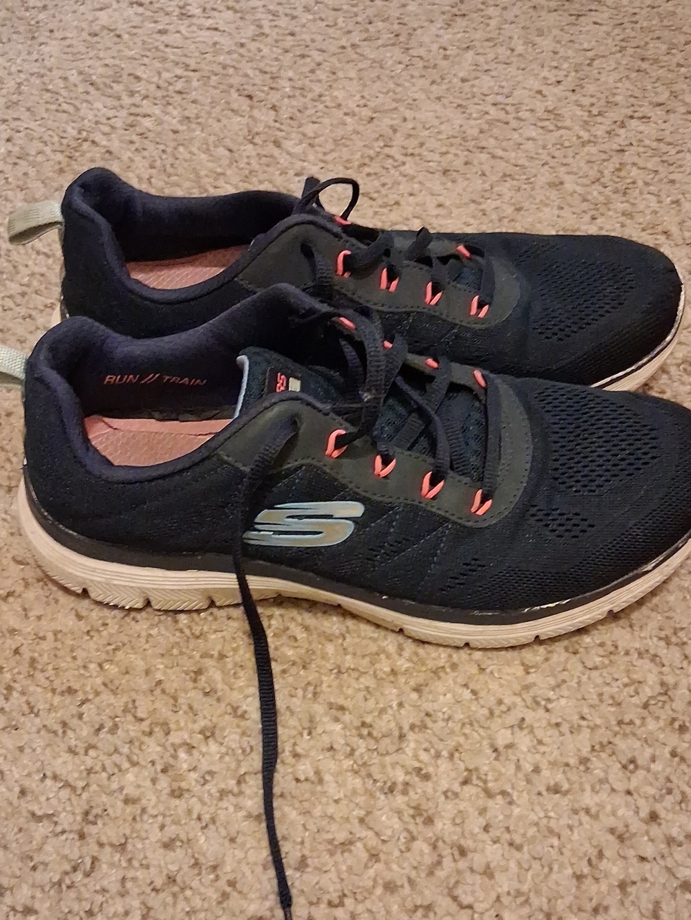 Skechers Women's Navy and Coral Run/Train Athletic Sneakers